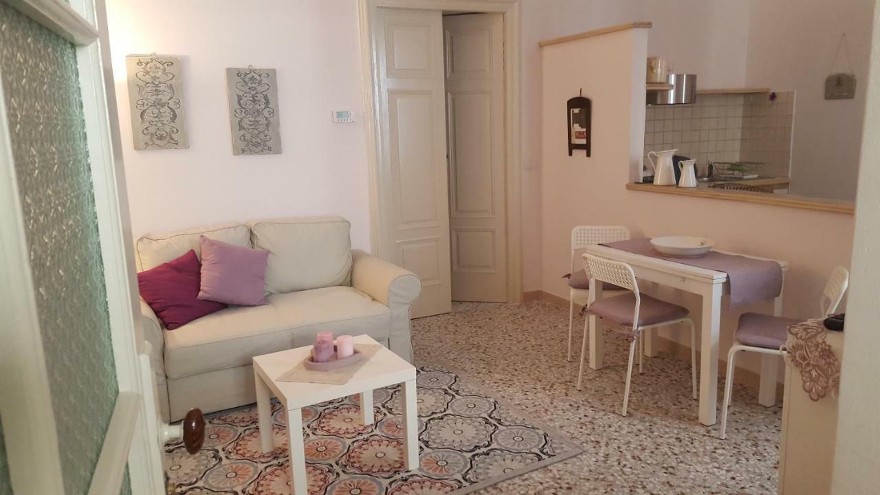 Maison De Famille Acerenza Bagian luar foto