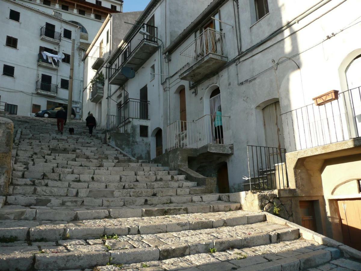 Maison De Famille Acerenza Bagian luar foto